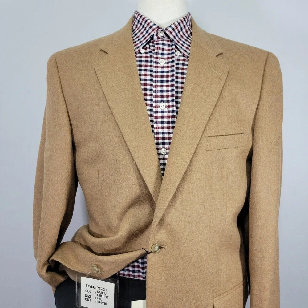 Eagle Men's‎ Sport Coat Blazer Two Button Beige 100% Camel Hair Size 42L NEW